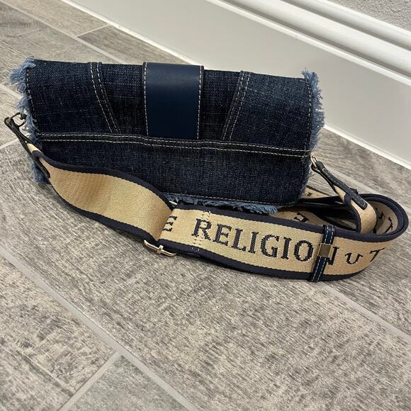 True Religion: Women's Y2K Frayed Denim Crossbody Adjustable Shoulder Bag - Picture 4 of 13